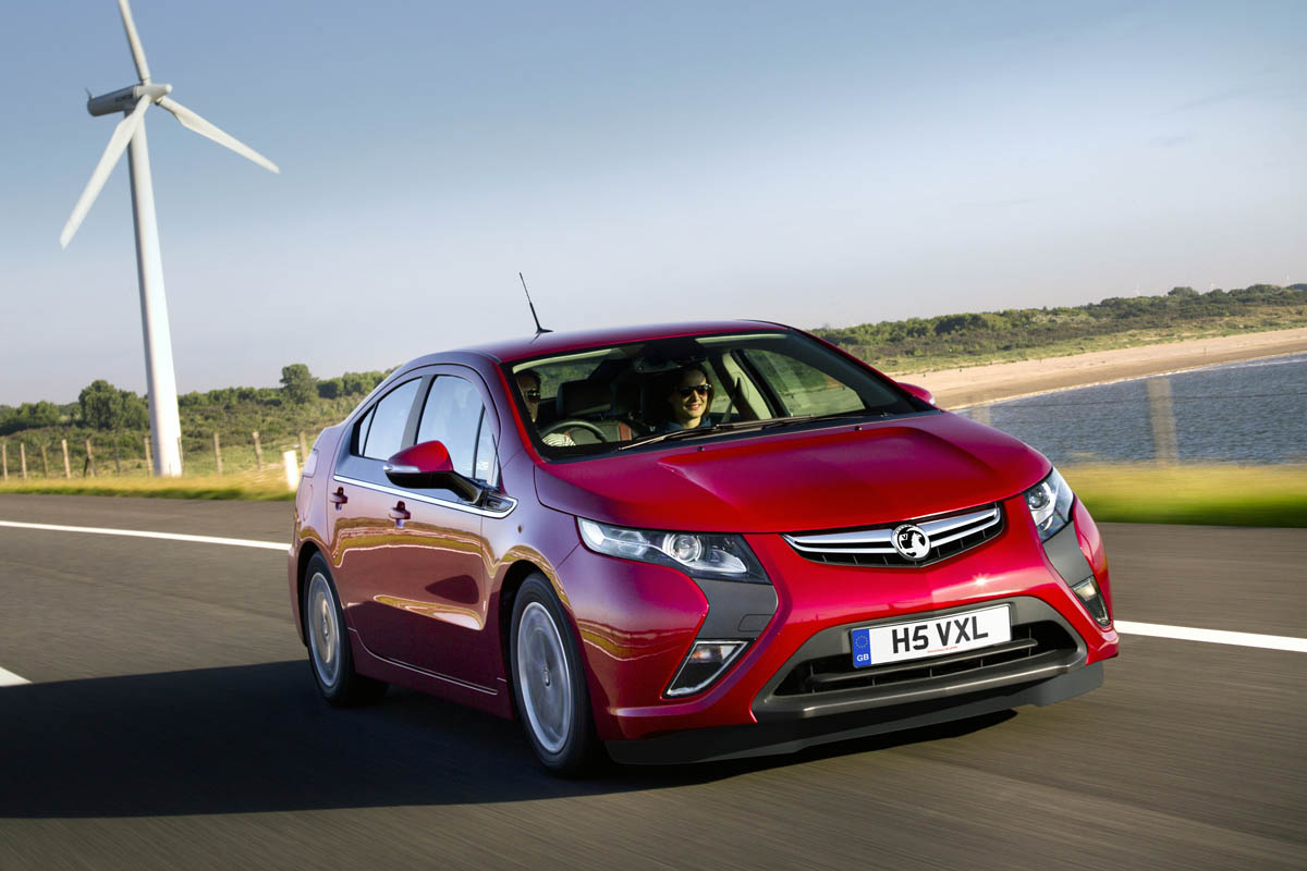 Vauxhall Ampera front track