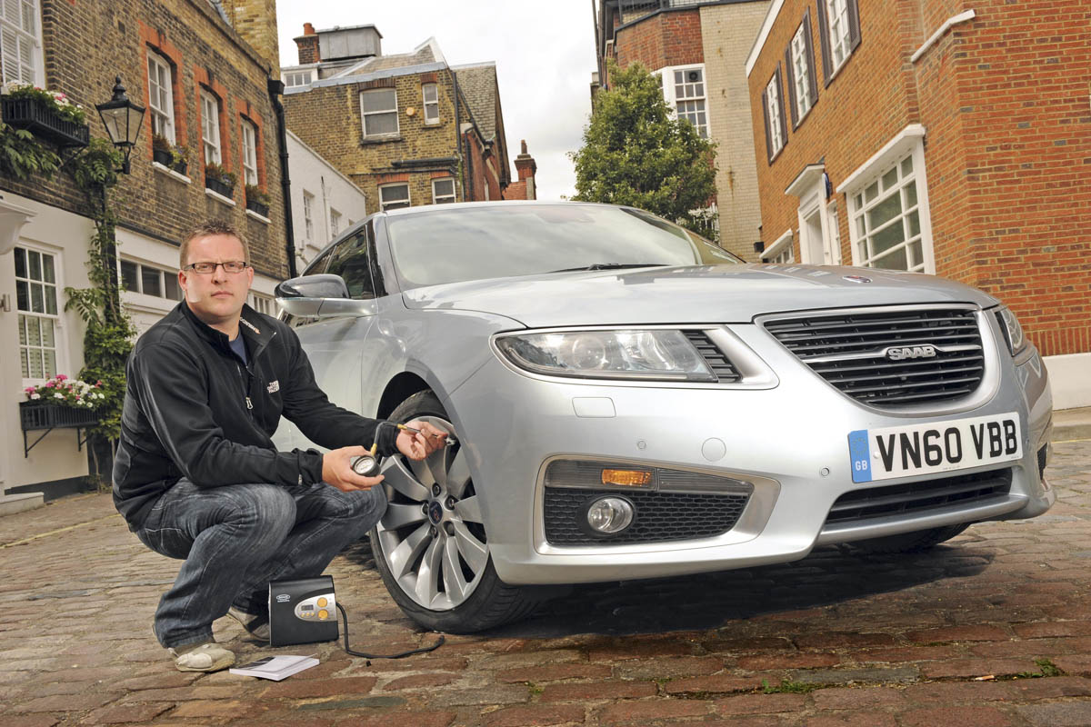 Saab 9-5 header
