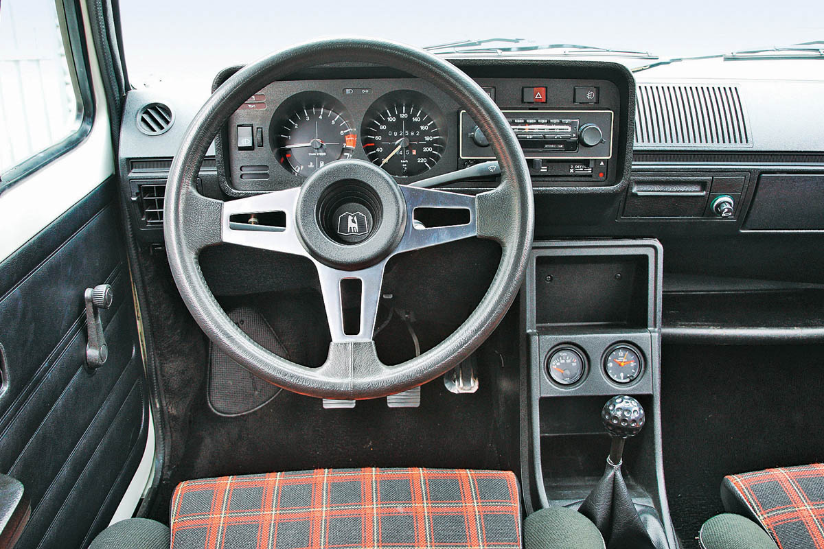 Golf mk 1 interior