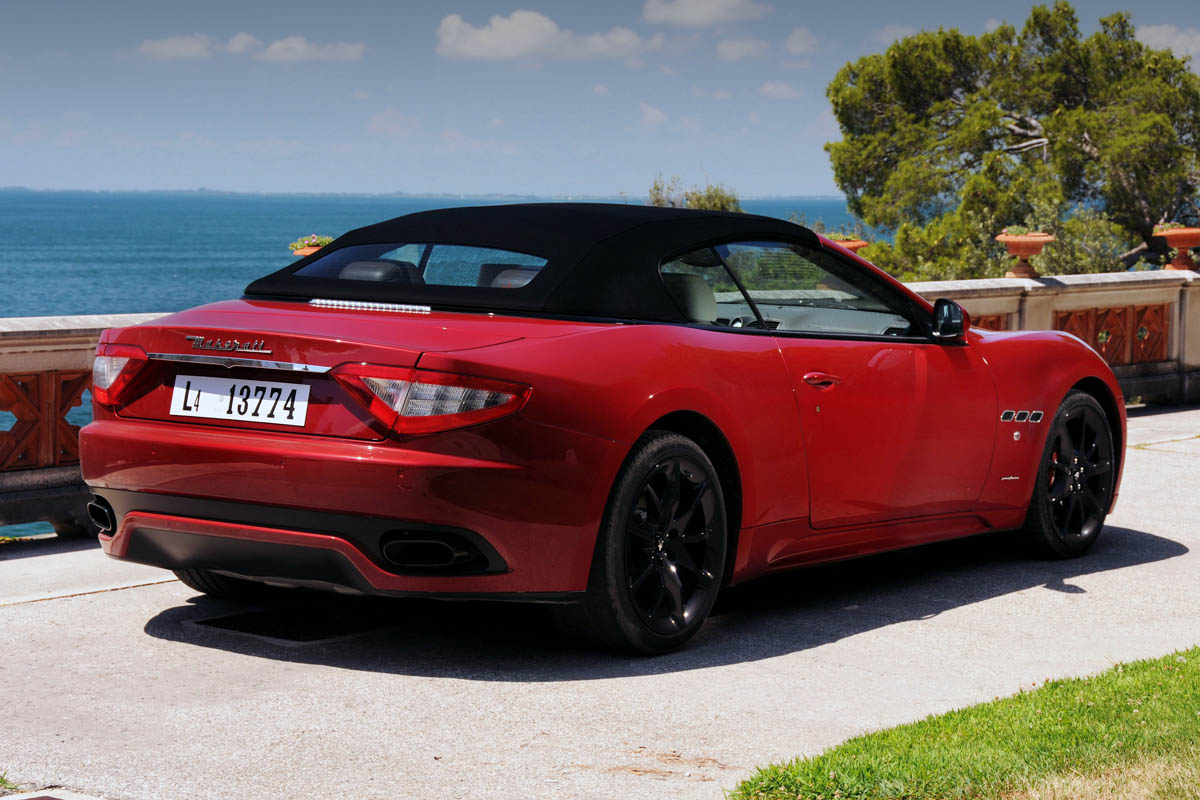 Maseratu GranCabrio Sport