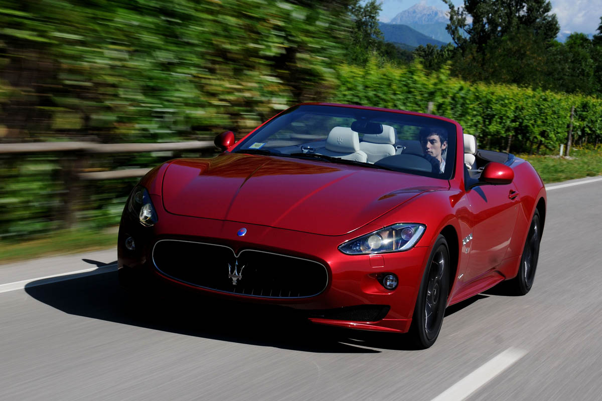 Maseratu GranCabrio Sport