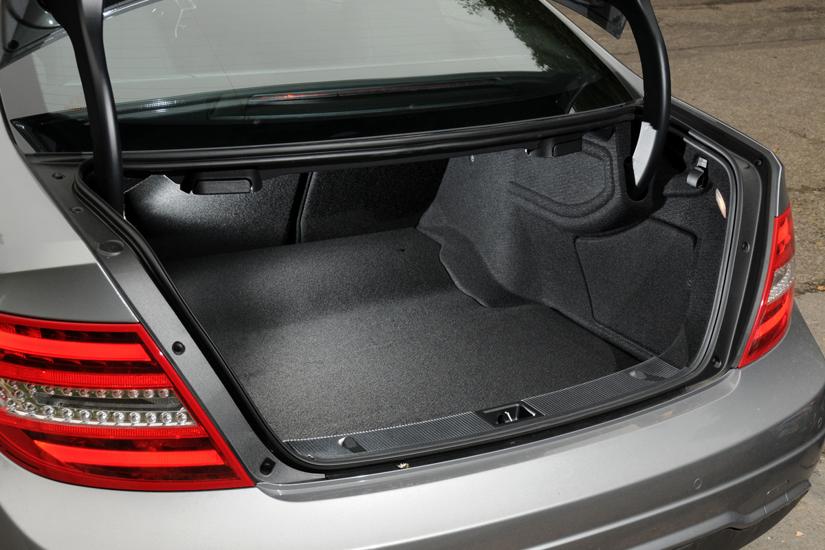 Mercedes C180 Coupe boot