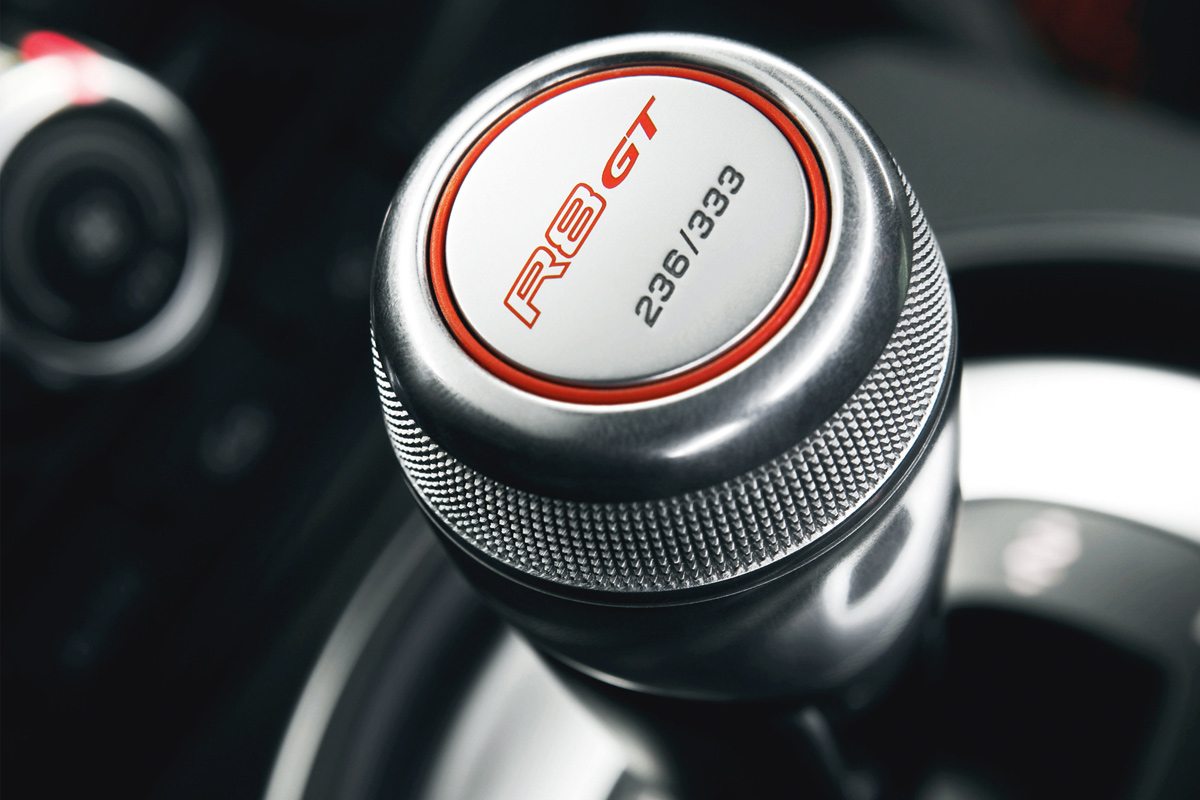 Audi R8 GT gearstick
