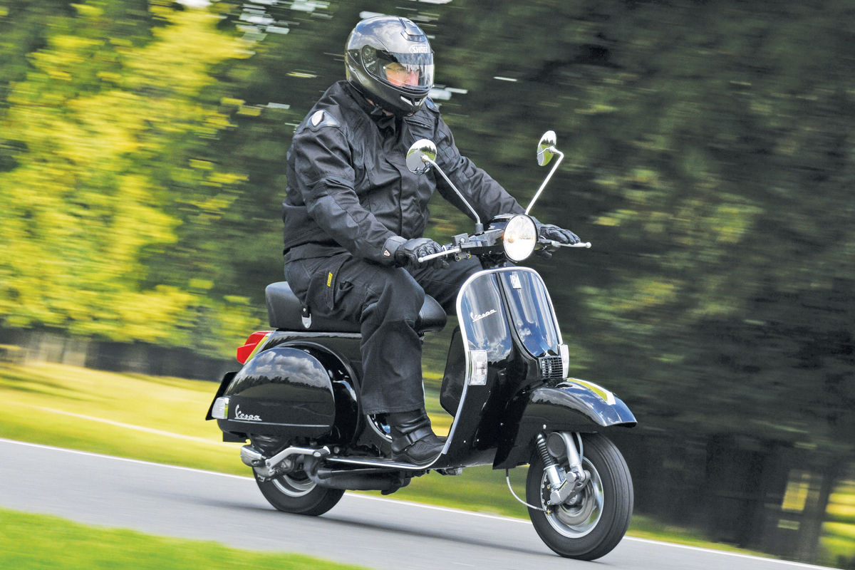 Vespa PX