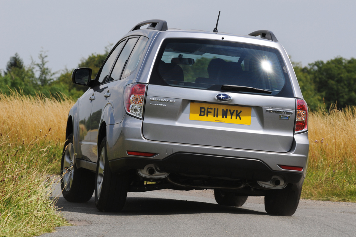 Subaru Forester Diesel rear cornering