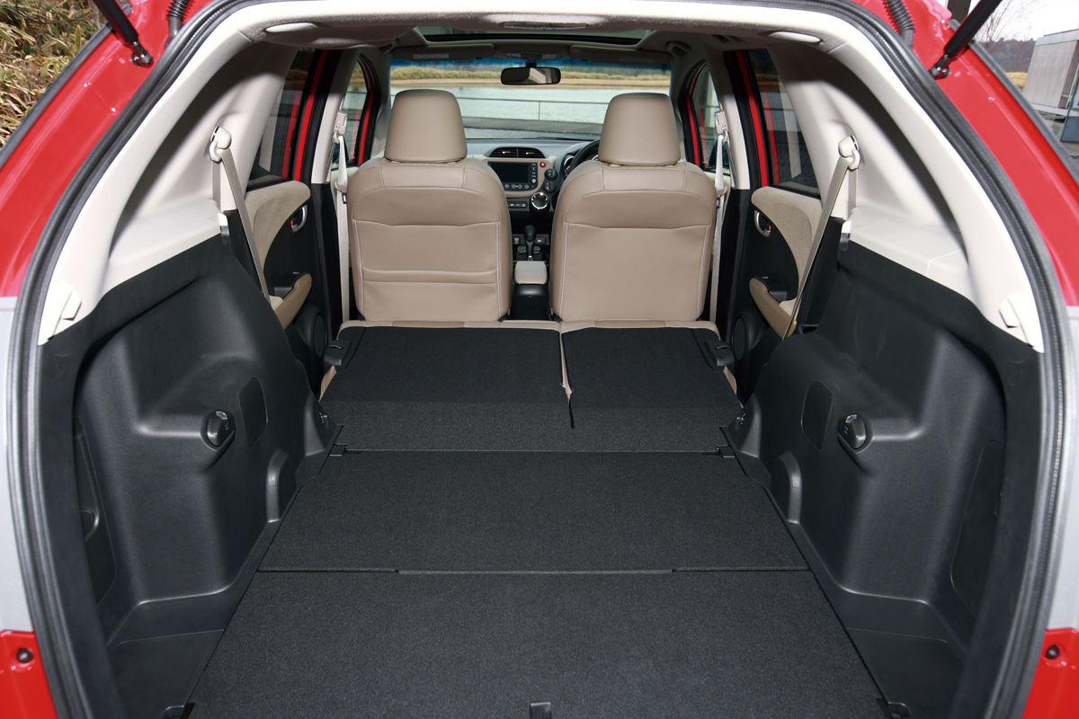 Honda Jazz Shuttle boot