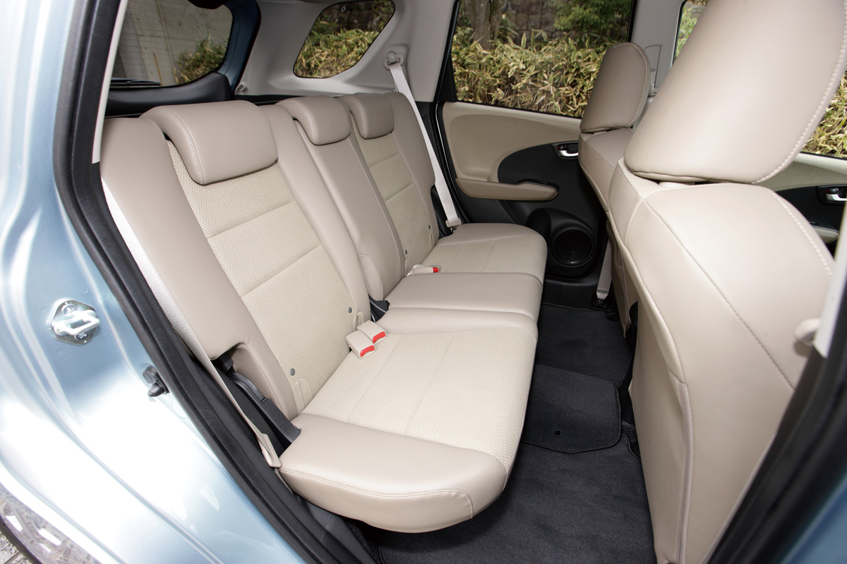 Honda Jazz Shuttle rear seats
