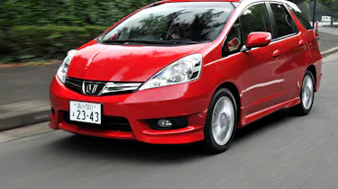 Honda Jazz Shuttle front tracking