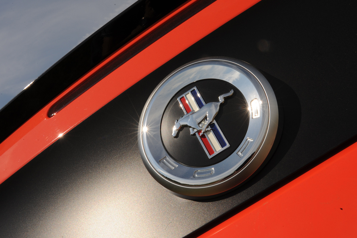 Boss Mustang badge
