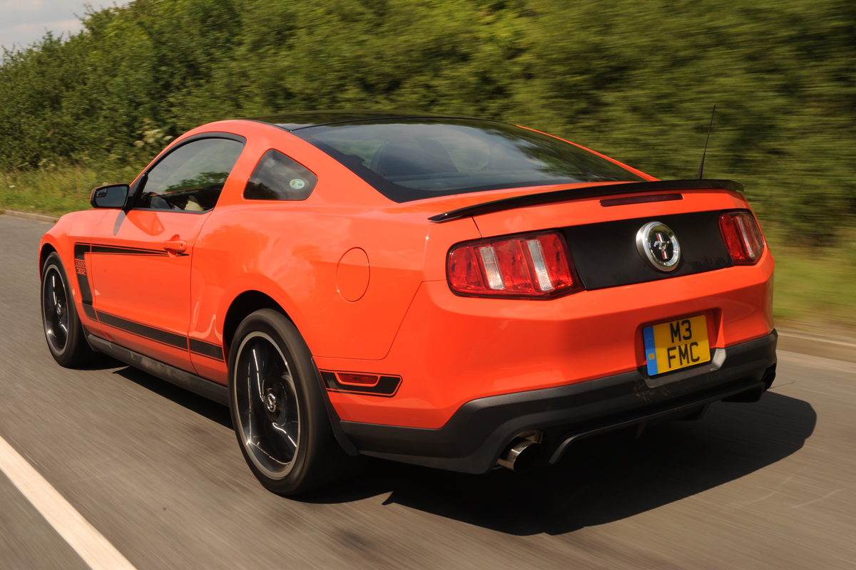Boss Mustang rear tracking