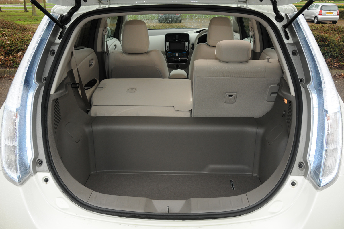 Nissan Leaf boot