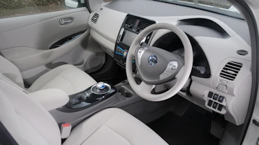 Nissan Leaf dash
