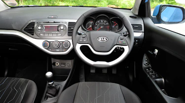 Kia Picanto dash