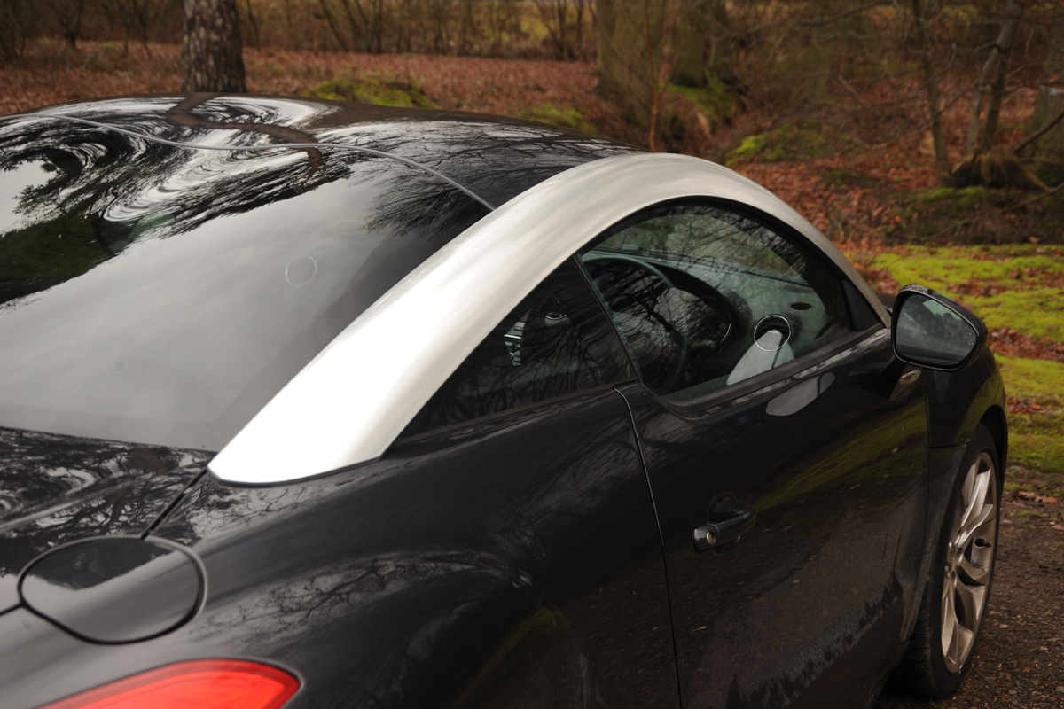 Peugeot RCZ roof