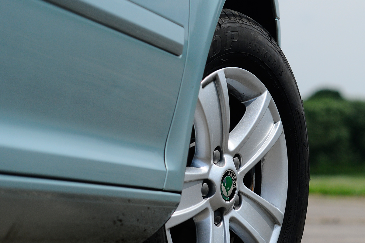 Skoda Octavia SE 2.0 TDI CR 140 wheel