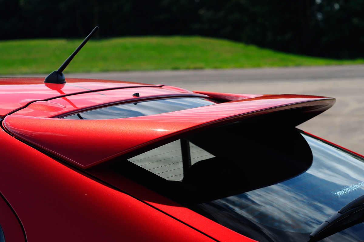 Mitsubishi Lancer 2.0 di-d GS-2 Sportback rear spoiler