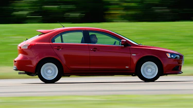 Mitsubishi Lancer 2.0 di-d GS-2 Sportback panning