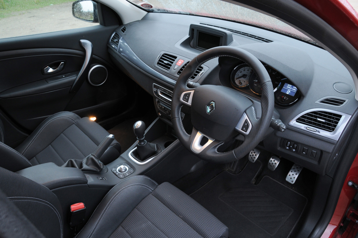 Renault Megane Sport Tourer dash