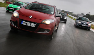 Renault Megane Sport Tourer front tracking