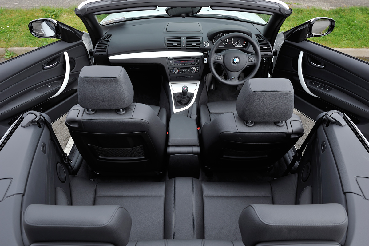 BMW 118d Convertible interior