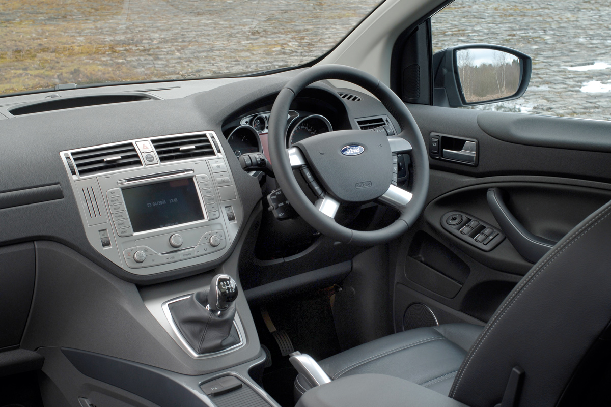 Ford Kuga dash