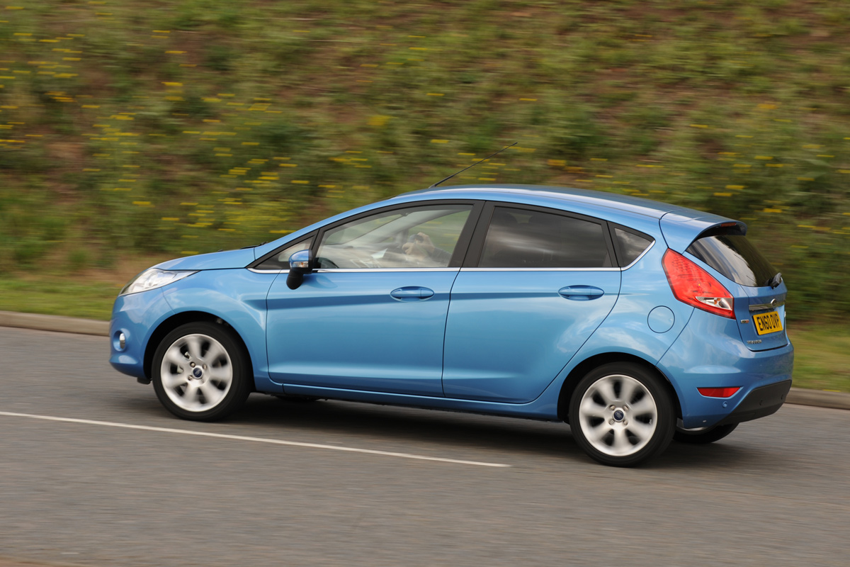 Ford Fiesta panning