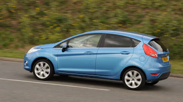 Ford Fiesta panning