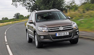 Volkswagen Tiguan front