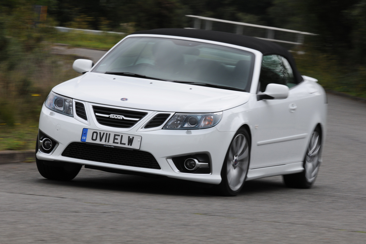 Saab 9-3 Convertible front cornering