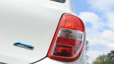 Nissan Micra 1.2 DIG-S Tekna badge