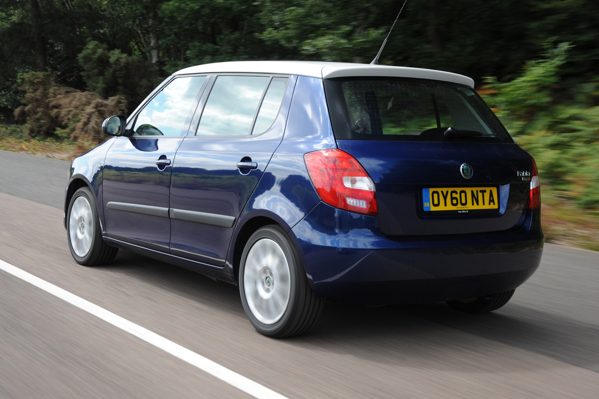 Skoda Fabia 1.2 TSI Elegance rear tracking