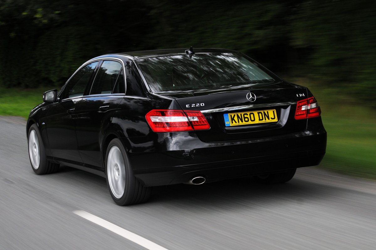 Mercedes E220 CDI SE rear tracking