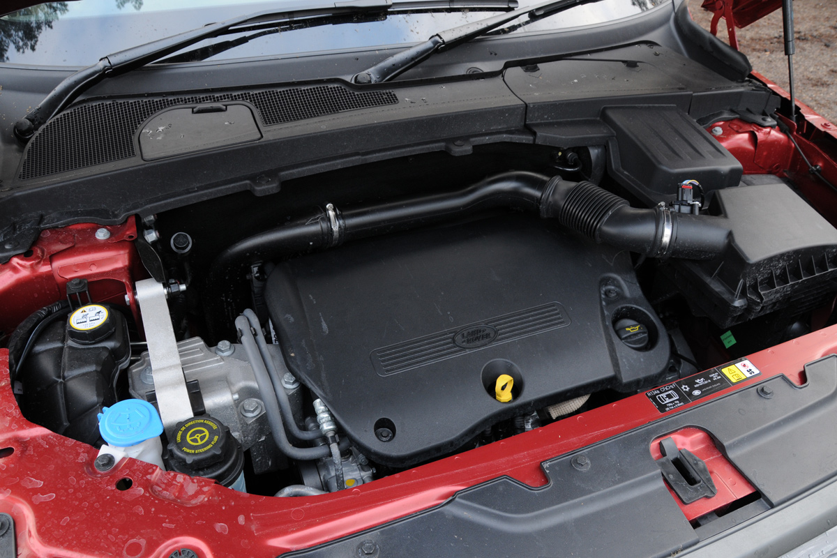 Land Rover Freelander 2 engine