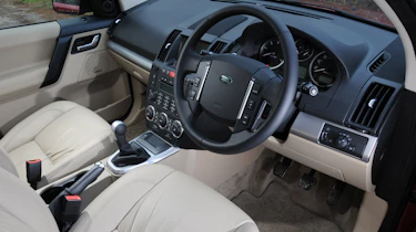 Land Rover Freelander 2 dash