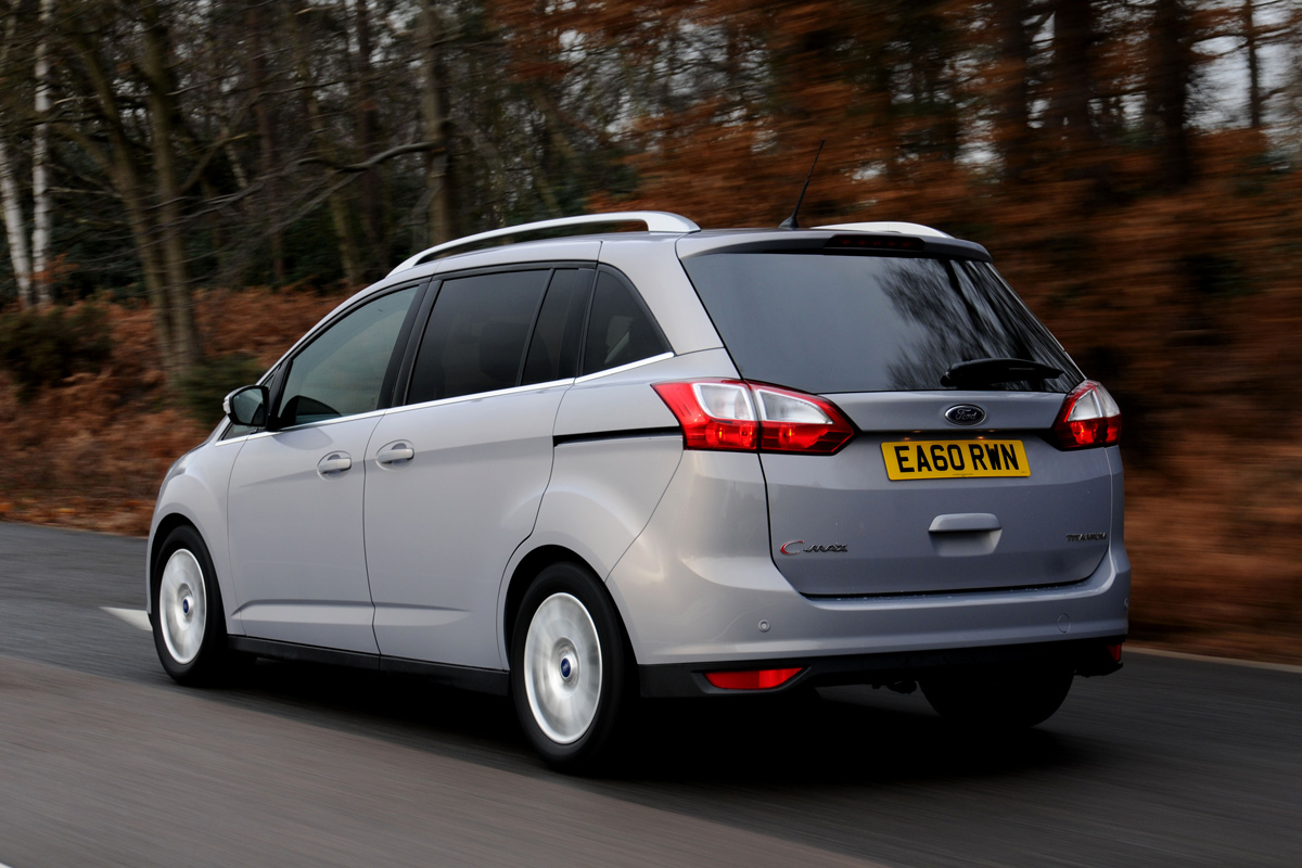 Ford Grand C-MAX rear tracking