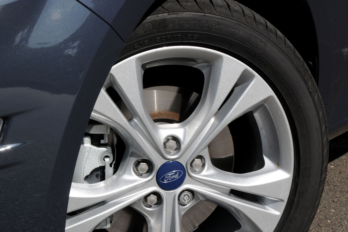 Ford Mondeo Estate wheel