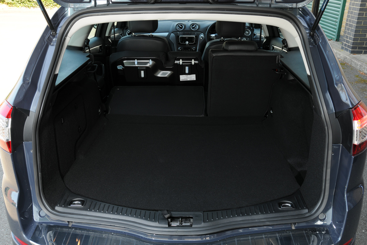 Ford Mondeo Estate boot