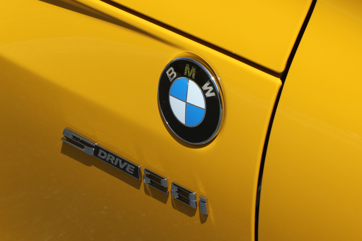BMW Z4 sDrive28i badge