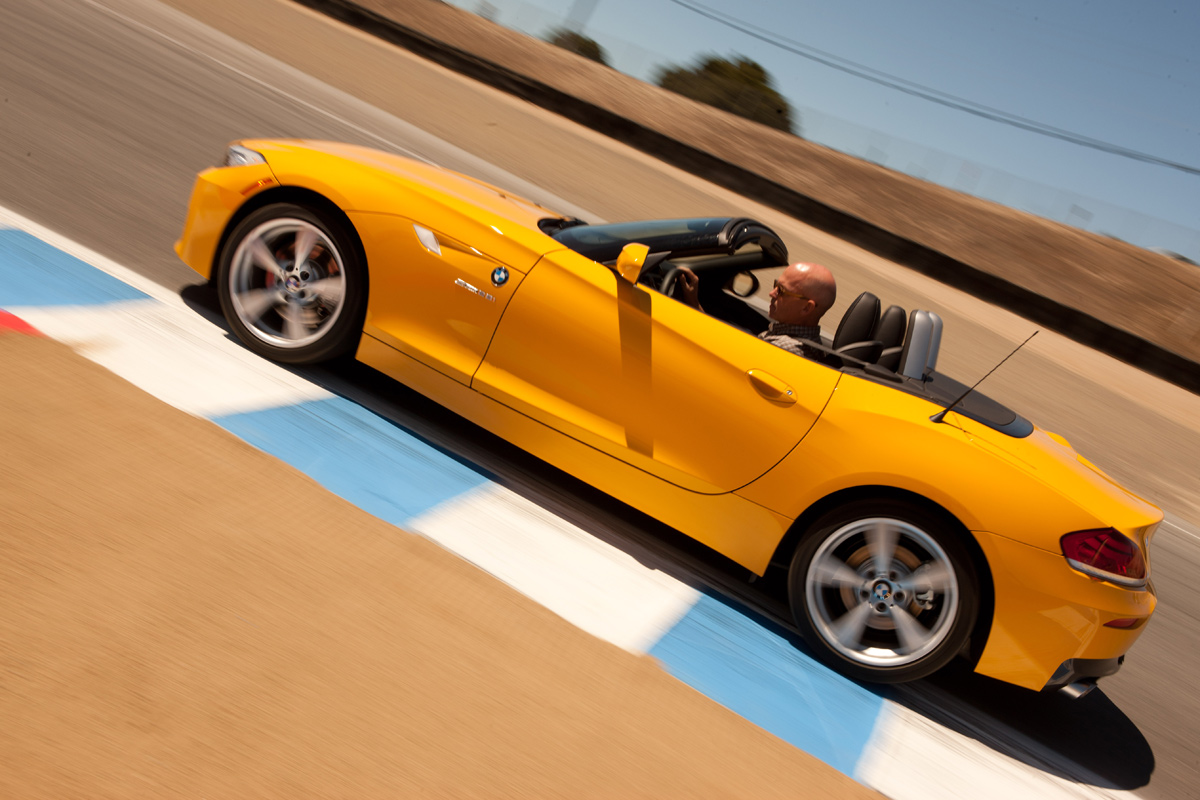 BMW Z4 sDrive28i panning