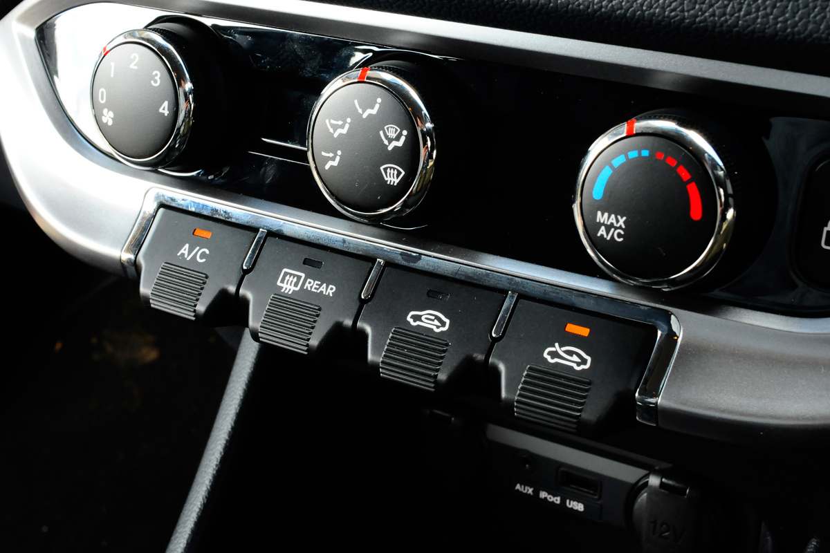 Kia Rio interior detail
