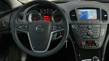 Vauxhall Insignia dash