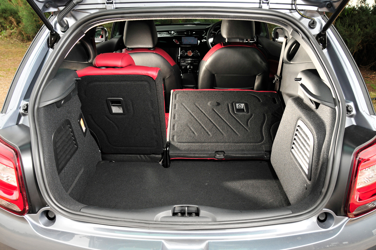Citroen DS3 boot