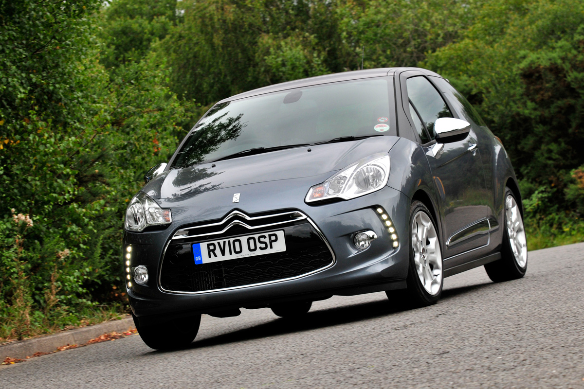 Citroen DS3 front cornering