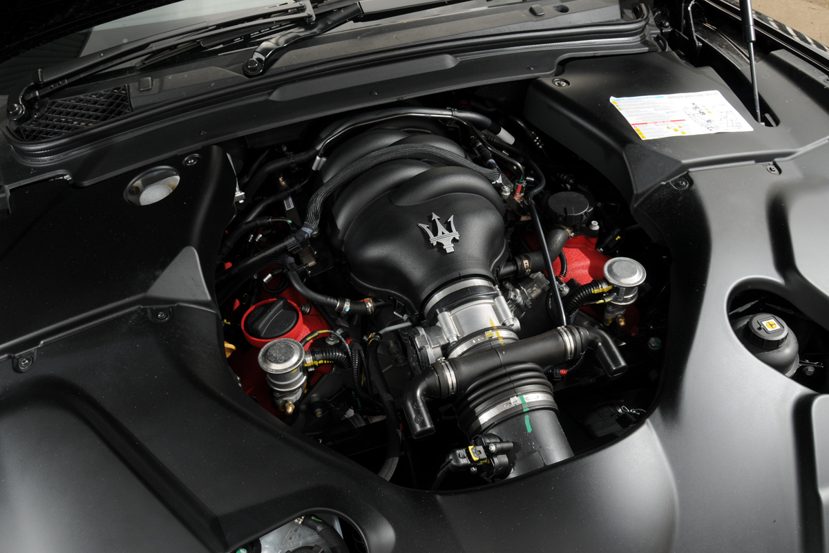 Maserati GranTurismo MC Stradale engine