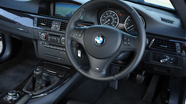 BMW 318i Coupe dash