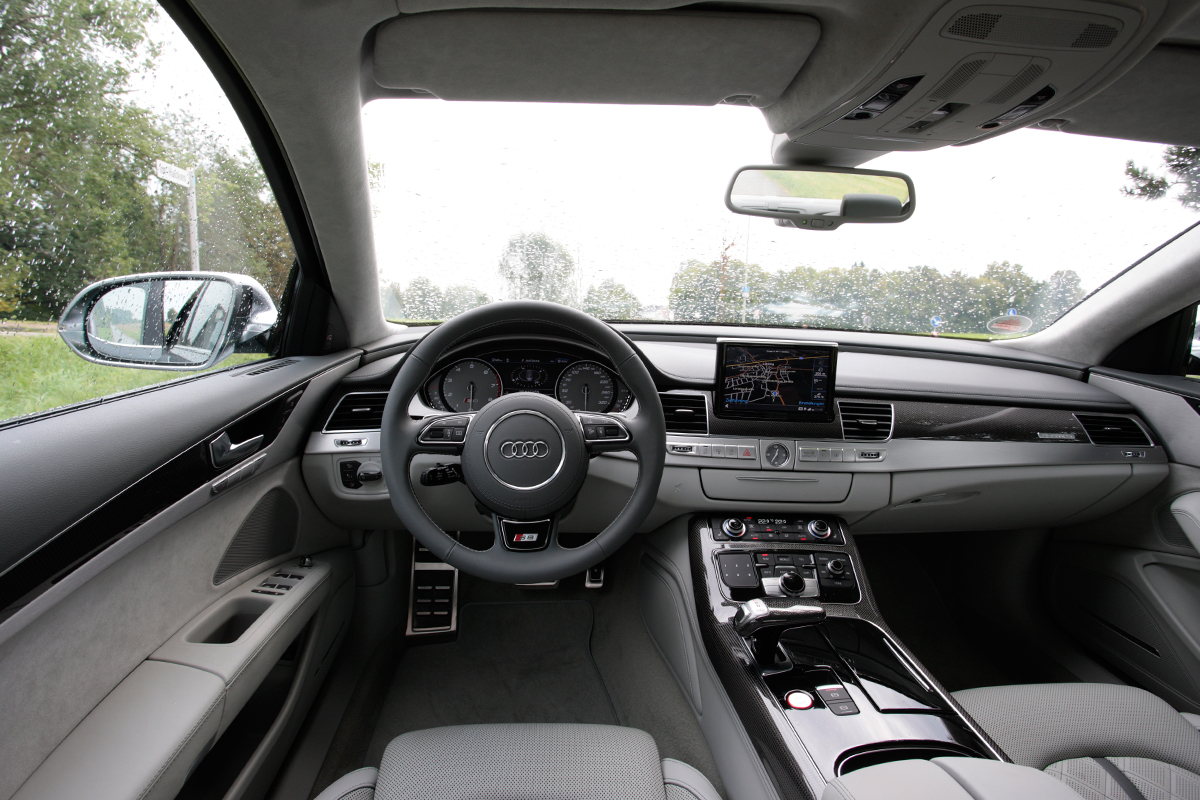 Audi S8 dash