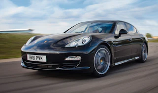 Porsche Panamera Diesel front cornering