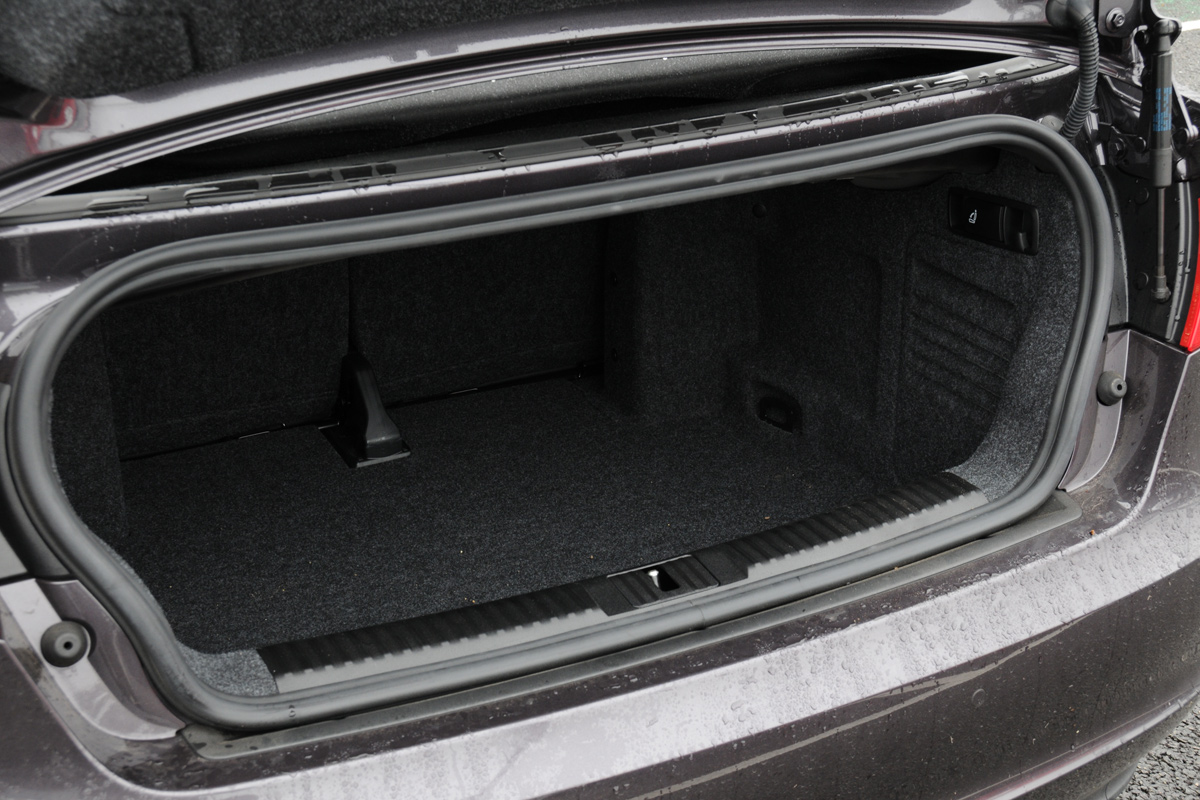 Audi A3 Cabriolet 1.6 TDI boot