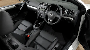 Volkswagen Golf Cabriolet 1.6 TDI SE dash