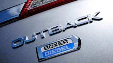 Subaru Outback 2.0D SE NavPlus badge